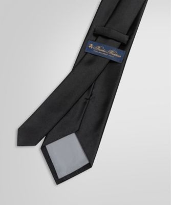 美品 ブルックスブラザーズ ネクタイ シルク 無地 ソリッド シルバー グレー フォーマル シルクサテン ソリッドタイ | Brooks Brothers