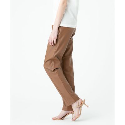 フェイクレザーテーパードパンツ