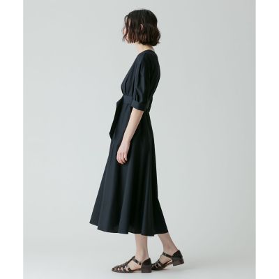 【美品】allurevilleアルアバイル　ツイルVネックパフスリーブワンピース ツイルVネックパフスリーブワンピース | allureville (Women