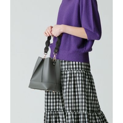 【ＧＩＡＮＮＩ　ＮＯＴＡＲＯ　ｐｅｒ　ａｌｌｕｒｅｖｉｌｌｅ　】巾着バッグ