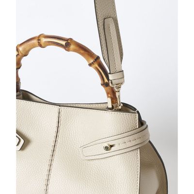 【ＬＯＲＩＳＴＥＬＬＡ　ｐｅｒ　ａｌｌｕｒｅｖｉｌｌｅ】バンブーハンドルフロントステッチバッグ