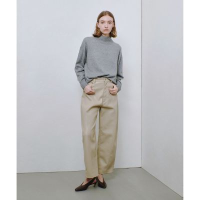 フェイクレザーフロントシームパンツ
