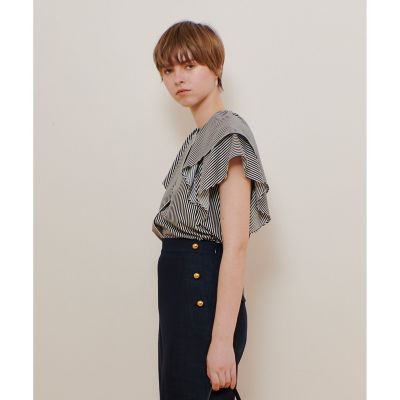 レイヤーラッフルスリーブブラウス