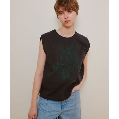 ボタニカル刺繍Ｔシャツ