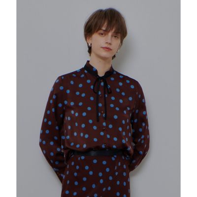 美品　アルアバイル ポリエステルツイルハイショクナロータイブラウス コインドットナロータイブラウス | allureville (Women)/アルアバイル