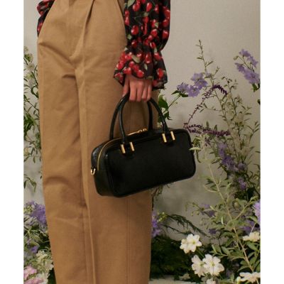 ＜allureville (Women)＞エナメルボストンバッグ