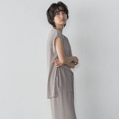 【ＷＥＢ限定】クリスタルプリーツノースリーブセットアップ≪手洗い可能≫