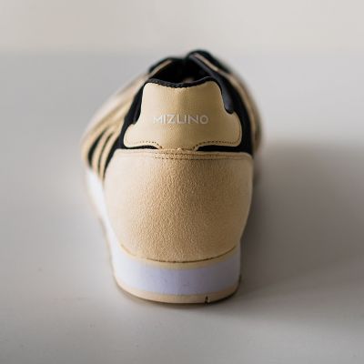 【ＭＩＺＵＮＯ】ＭＲ１　ＳＰスニーカー