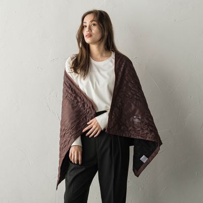 【ＭＩＺＵＮＯ】ブレスサーモブランケットケープ≪発熱素材／洗濯機で洗える≫