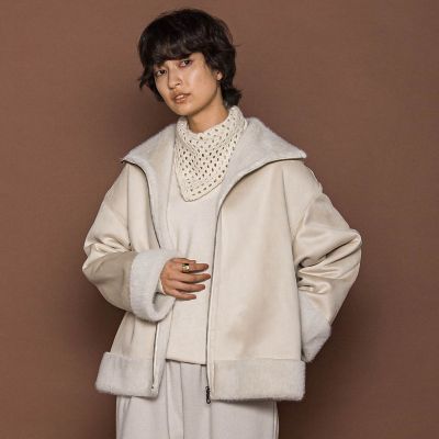 ＜MAYSON GREY（Women）＞カジュアルだけど女っぽいフェイクムートンジャケット