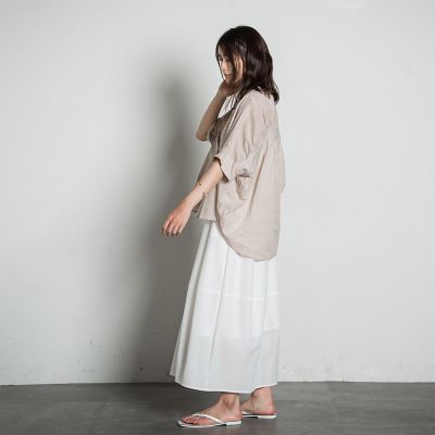 バックギャザー刺繍ブラウス≪手洗い可能≫