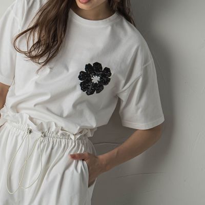 スパンコール刺繍フラワーモチーフTシャツ≪手洗い可能