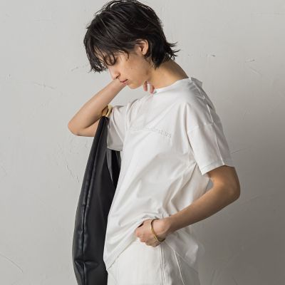 エンボスロゴＴシャツ≪手洗い可能≫