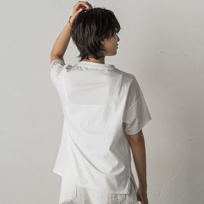 エンボスロゴＴシャツ≪手洗い可能≫
