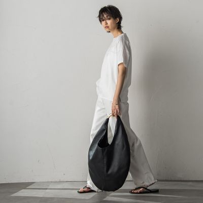 エンボスロゴＴシャツ≪手洗い可能≫