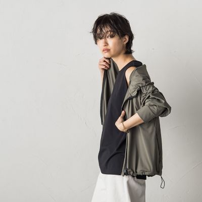 ラッシュガードクロップドパーカー≪洗濯機で洗える≫
