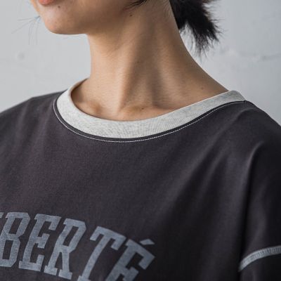 バイカラーパイピングロゴＴシャツ≪手洗い可能≫