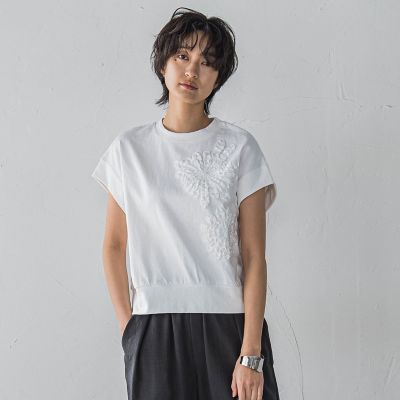＜MAYSON GREY（Women）＞フラワーモチーフフレンチスリーブプルオーバー≪手洗い可能≫