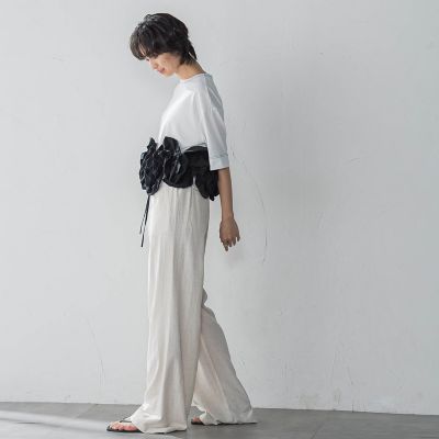 ボリュームフリルヘムドッキングクロップドＴシャツ≪手洗い可能≫