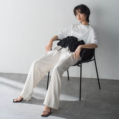 ボリュームフリルヘムドッキングクロップドＴシャツ≪手洗い可能≫
