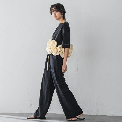 ボリュームフリルヘムドッキングクロップドＴシャツ≪手洗い可能≫