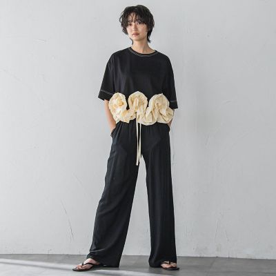 ボリュームフリルヘムドッキングクロップドＴシャツ≪手洗い可能≫