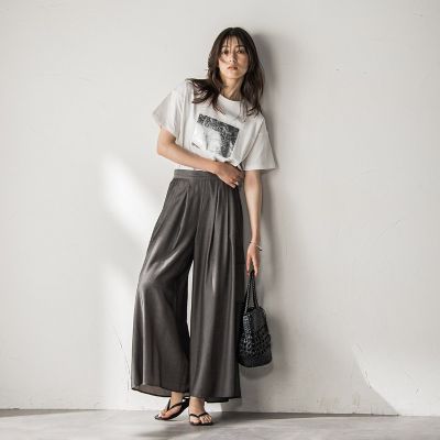【ＷＥＢ限定】スクエア箔オーバーサイズＴシャツ≪手洗い可能≫