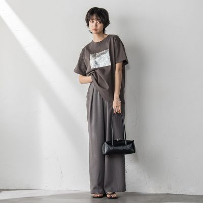 【ＷＥＢ限定】スクエア箔オーバーサイズＴシャツ≪手洗い可能≫