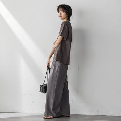 【ＷＥＢ限定】スクエア箔オーバーサイズＴシャツ≪手洗い可能≫