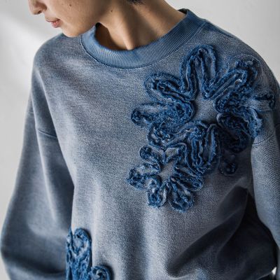 ＜MAYSON GREY（Women）＞フラワーモチーフプルオーバー≪洗濯機で洗える≫