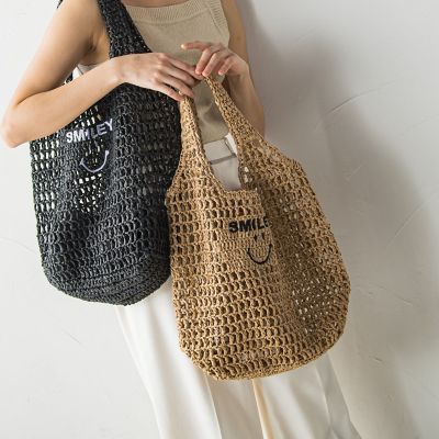 ＜MAYSON GREY（Women）＞ＳＭＩＬＥＹ透かし編み刺繍バッグ