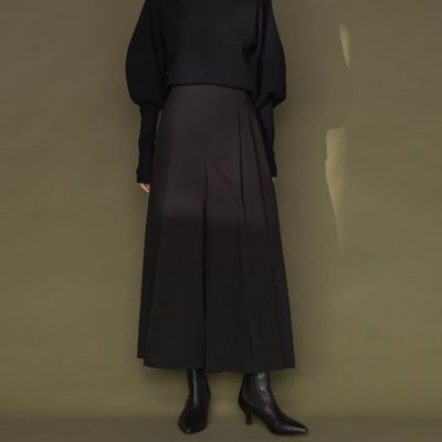 プリーツキュロットパンツ