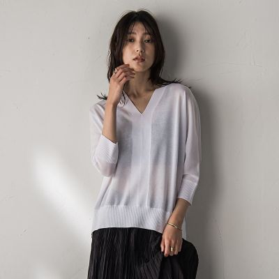 ＜MAYSON GREY（Women）＞【新色追加】ＬＥＶＩＴＡシアーＶネックドルマンニットプルオーバー≪手洗い可能≫
