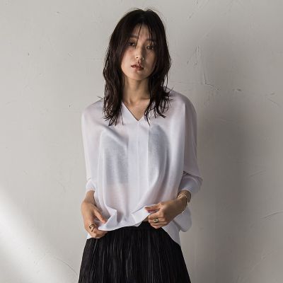 新色追加】LEVITAシアーVネックドルマンニットプル