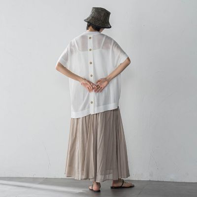 ＢＡＣＫ釦アシンメトリーニットプルオーバー≪手洗い可能≫