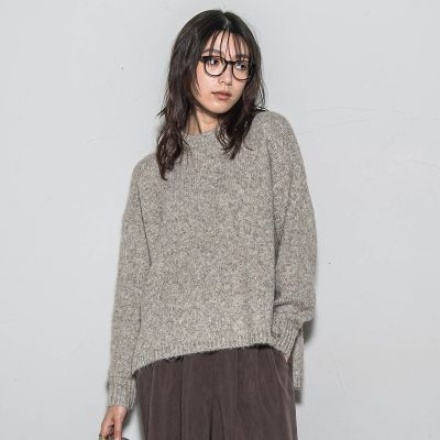 ＜MAYSON GREY（Women）＞ラメスパンコールクルーネックニット≪手洗い可能≫