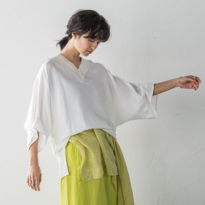 タックワイドスリーブＶネックドルマンブラウス≪手洗い可能≫