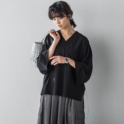 タックワイドスリーブVネックドルマンブラウス≪手洗い可能
