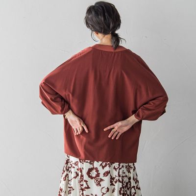 タックワイドスリーブＶネックドルマンブラウス≪手洗い可能≫