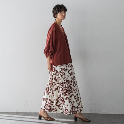 タックワイドスリーブＶネックドルマンブラウス≪手洗い可能≫