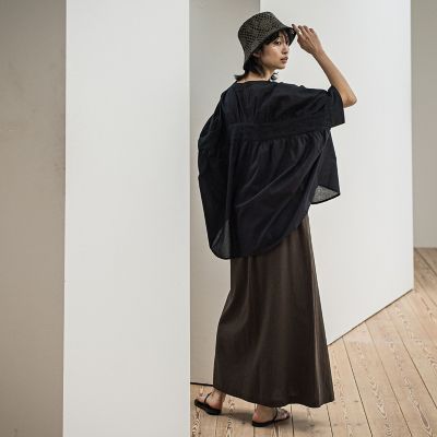 キャンブリックバックギャザー刺繍ブラウス≪手洗い可能≫
