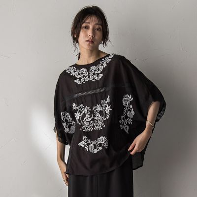 【SALE】MAYSON GREY（Women）/メイソングレイ ボタニカル刺繍ドルマンブラウス&#8810;手洗い可能&#8811; 04ブラック トップス【三越伊勢丹/公式】