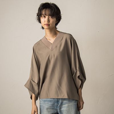 ＜MAYSON GREY（Women）＞タックワイドスリーブＶネックドルマンブラウス≪手洗い可能≫