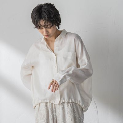 ＜MAYSON GREY（Women）＞ラスターラミーカルゼバックドロストヘムシャツ