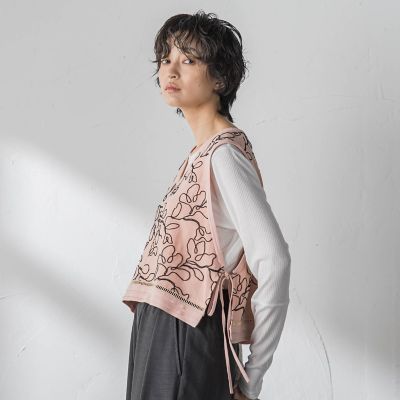 ボタニカル刺繍サイドリボンショートベスト | MAYSON GREY (Women