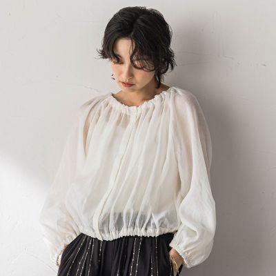 25SS メイソングレイ リネン 麻 100% シアー ノーカラー ブルゾン 白 前後2WAYシアーギャザーブラウス | MAYSON GREY (Women)/メイソン