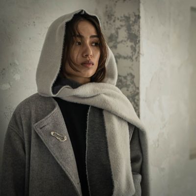 ハグオーワー　ヤク混ニットストールバラクラバ（ライトグレーミックス） Hug O War - ハグオーワー ヤク混ニットストールバラクラバの通販 by