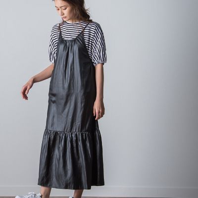 【ｓｏｃｏｌｌａ】レザー風ティアードキャミワンピース≪洗濯機で洗える≫