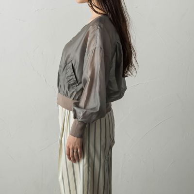 シアーＶネックブルゾン≪洗濯機で洗える≫