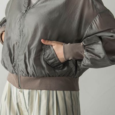シアーＶネックブルゾン≪洗濯機で洗える≫